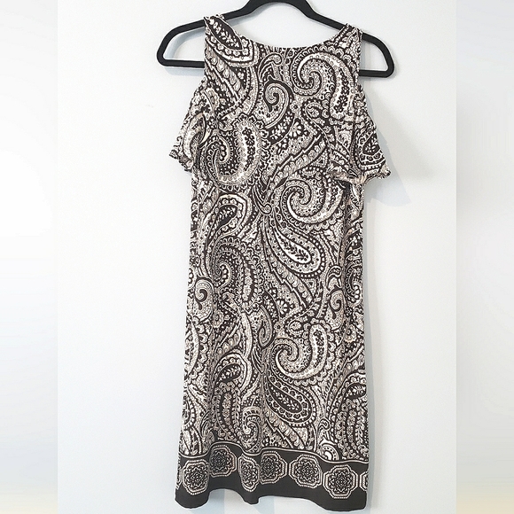 Cleo. Petites. Black & White. Paisley Pattern Dress. - Picture 3 of 5